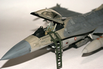 ロッキードマーチン F-16CJ [ブロック50] ファイティングファルコン　（その2）の画像3